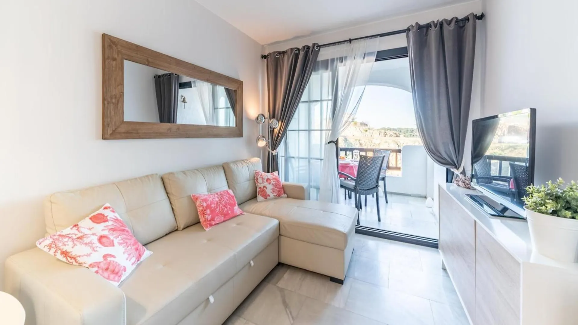 Apartment Near Platja Cala De La Creu L' Escala 0*,  西班牙